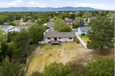 9057 S Cherbourg Pl E, Sandy, UT 84093 - Photo 70