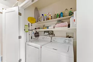 9057 S Cherbourg Pl E, Sandy, UT 84093 - Photo 20