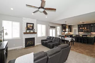 9261 N Belle St, Eagle Mountain, UT 84005 - Photo 28