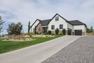 9261 N Belle St, Eagle Mountain, UT 84005 - Photo 4