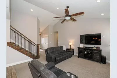 9261 N Belle St, Eagle Mountain, UT 84005 - Photo 30