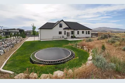 9261 N Belle St, Eagle Mountain, UT 84005 - Photo 6