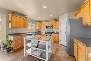 279 W Wrangler Ave S, Saratoga Springs, UT 84045 - Photo 40
