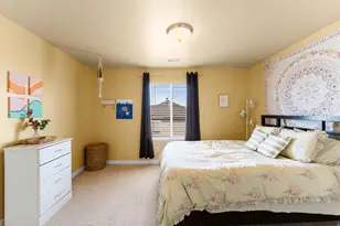 279 W Wrangler Ave S, Saratoga Springs, UT 84045 - Photo 24