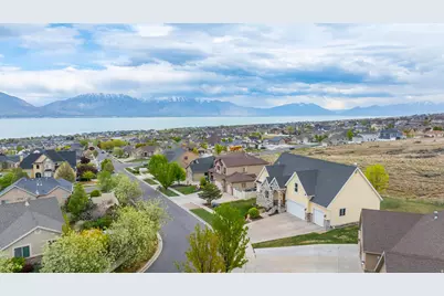 279 W Wrangler Ave S, Saratoga Springs, UT 84045 - Photo 4