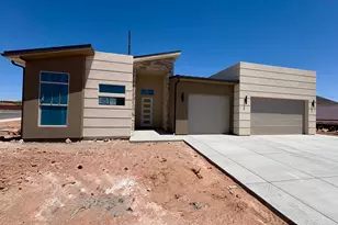 308 N 2805 W, Hurricane, UT 84737 - Photo 2