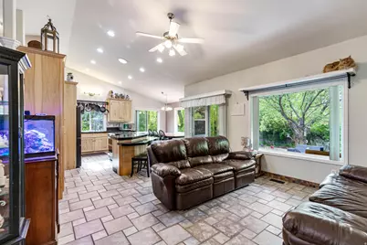 609 E 2100 N, North Logan, UT 84341 - Photo 6