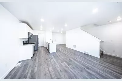 404 N Regatta Ln, Saratoga Springs, UT 84045 - Photo 4