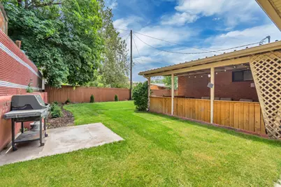 1380 E 330 S, Provo, UT 84606 - Photo 24