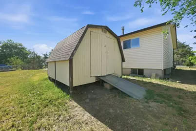 382 W Plum St, Grantsville, UT 84029 - Photo 42