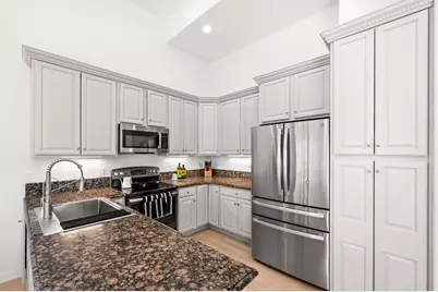 2326 E Sky Pines Ct S, Holladay, UT 84117 - Photo 10