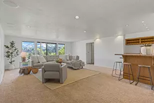 8903 S Cobble Crest Ln, Sandy, UT 84093 - Photo 18