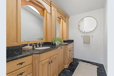 8903 S Cobble Crest Ln, Sandy, UT 84093 - Photo 14