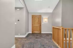 1689 E Kierstin Pl, Salt Lake City, UT 84108 - Photo 8