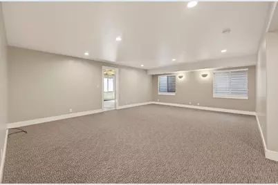 1689 E Kierstin Pl, Salt Lake City, UT 84108 - Photo 24