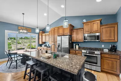 1445 E Chateau Ridge Way, Sandy, UT 84092 - Photo 10