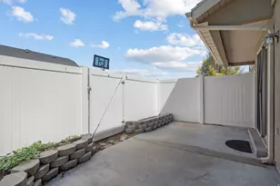781 N Blackhorse Dr E, Spanish Fork, UT 84660 - Photo 24