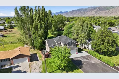155 E 400 S, Hyrum, UT 84319 - Photo 54