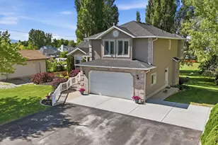155 E 400 S, Hyrum, UT 84319 - Photo 46
