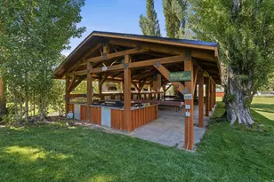 155 E 400 S, Hyrum, UT 84319 - Photo 40
