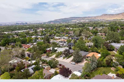 2487 E Emerson Ave S, Salt Lake City, UT 84108 - Photo 36