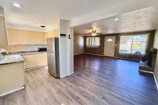 478 N 200 W, Clearfield, UT 84015 - Photo 10