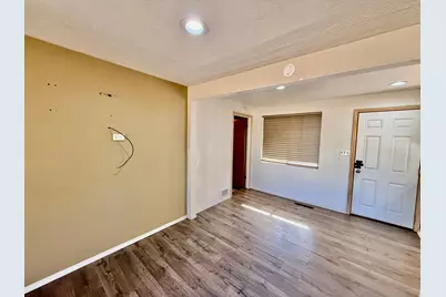 478 N 200 W, Clearfield, UT 84015 - Photo 6