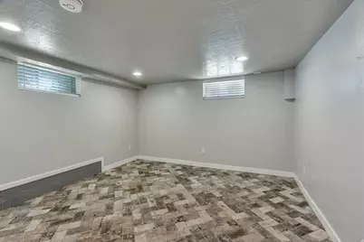4258 S 2200 W, Taylorsville, UT 84129 - Photo 18
