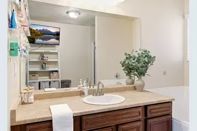 1853 W 2300 S, Woods Cross, UT 84087 - Photo 32