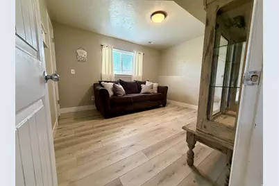 631 E 600 N, Roosevelt, UT 84066 - Photo 10