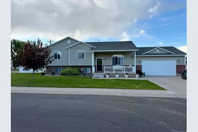 631 E 600 N, Roosevelt, UT 84066 - Photo 1