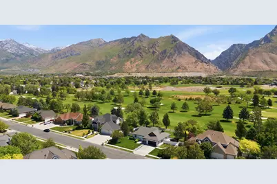 10806 N 5250 W, Highland, UT 84003 - Photo 2