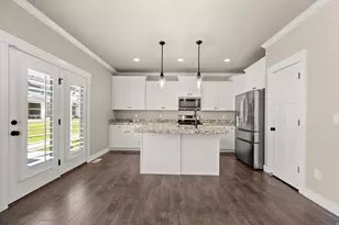 771 E Newfield Dr S, Sandy, UT 84094 - Photo 28