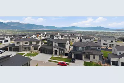 1227 W Autumn View Cir W, Lehi, UT 84043 - Photo 2