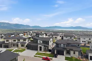 1227 W Autumn View Cir W, Lehi, UT 84043 - Photo 2