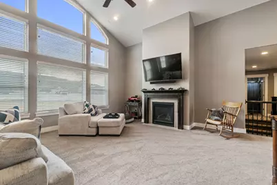 8 S Cherry Wood Ln, Midvale, UT 84047 - Photo 8