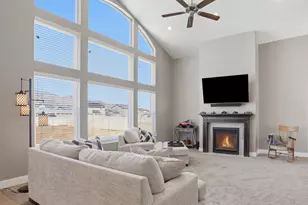 8 S Cherry Wood Ln, Grantsville, UT 84029 - Photo 8