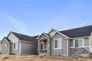 8 S Cherry Wood Ln, Grantsville, UT 84029 - Photo 4