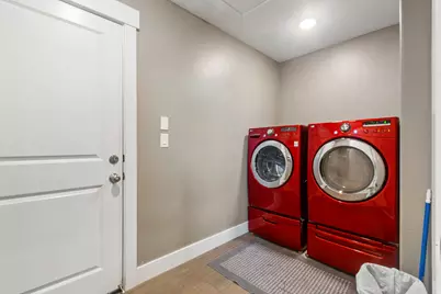8 S Cherry Wood Ln, Midvale, UT 84047 - Photo 24
