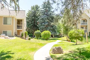 1222 E Waterside Cv, Cottonwood Heights, UT 84047 - Photo 14