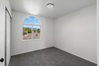 4967 S 3450 W, Roy, UT 84067 - Photo 34