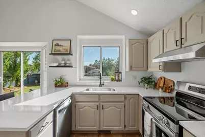 4967 S 3450 W, Roy, UT 84067 - Photo 28