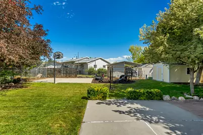 2352 W 7680 S, West Jordan, UT 84084 - Photo 8