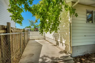 2352 W 7680 S, West Jordan, UT 84084 - Photo 36