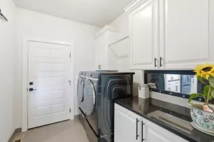 1222 E 300 S, Smithfield, UT 84335 - Photo 18