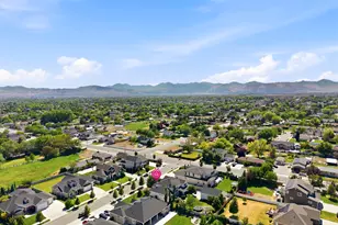 2176 W Legend Creek Ct, South Jordan, UT 84095 - Photo 56
