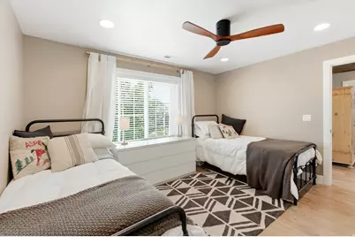 2176 W Legend Creek Ct, South Jordan, UT 84095 - Photo 36