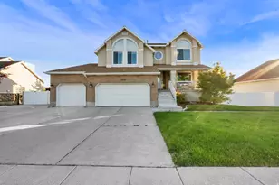 10238 S Snow Iris Way E, Sandy, UT 84092 - Photo 1