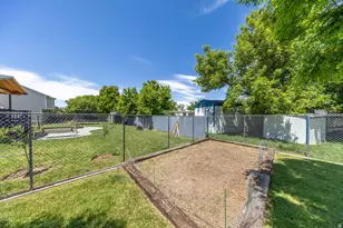 2626 W 3900 S, Roy, UT 84067 - Photo 30