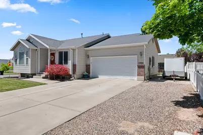 1364 S 1700 W, Syracuse, UT 84075 - Photo 4